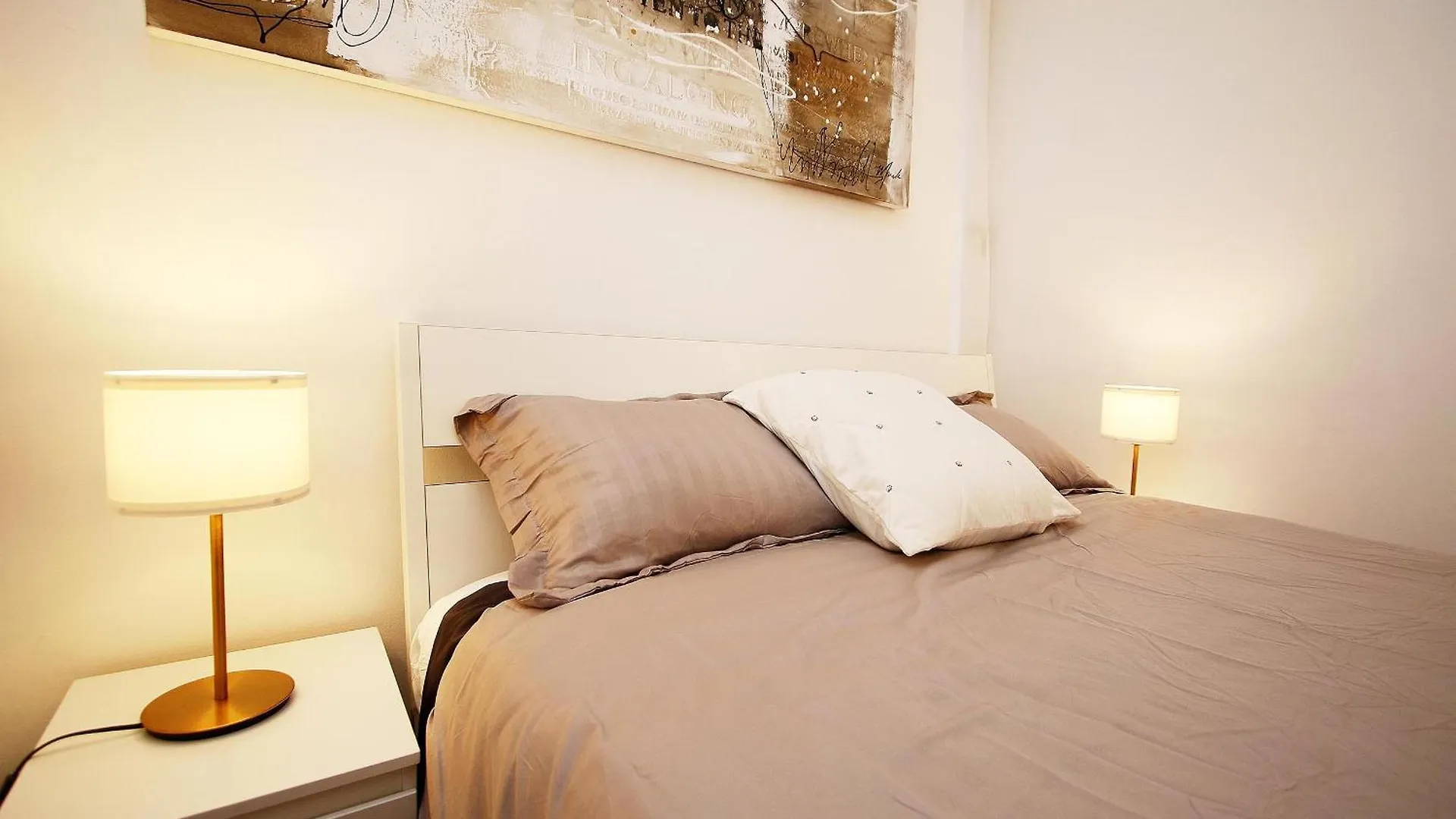 Apartment Appartamento Brera Moscova Milan Italy