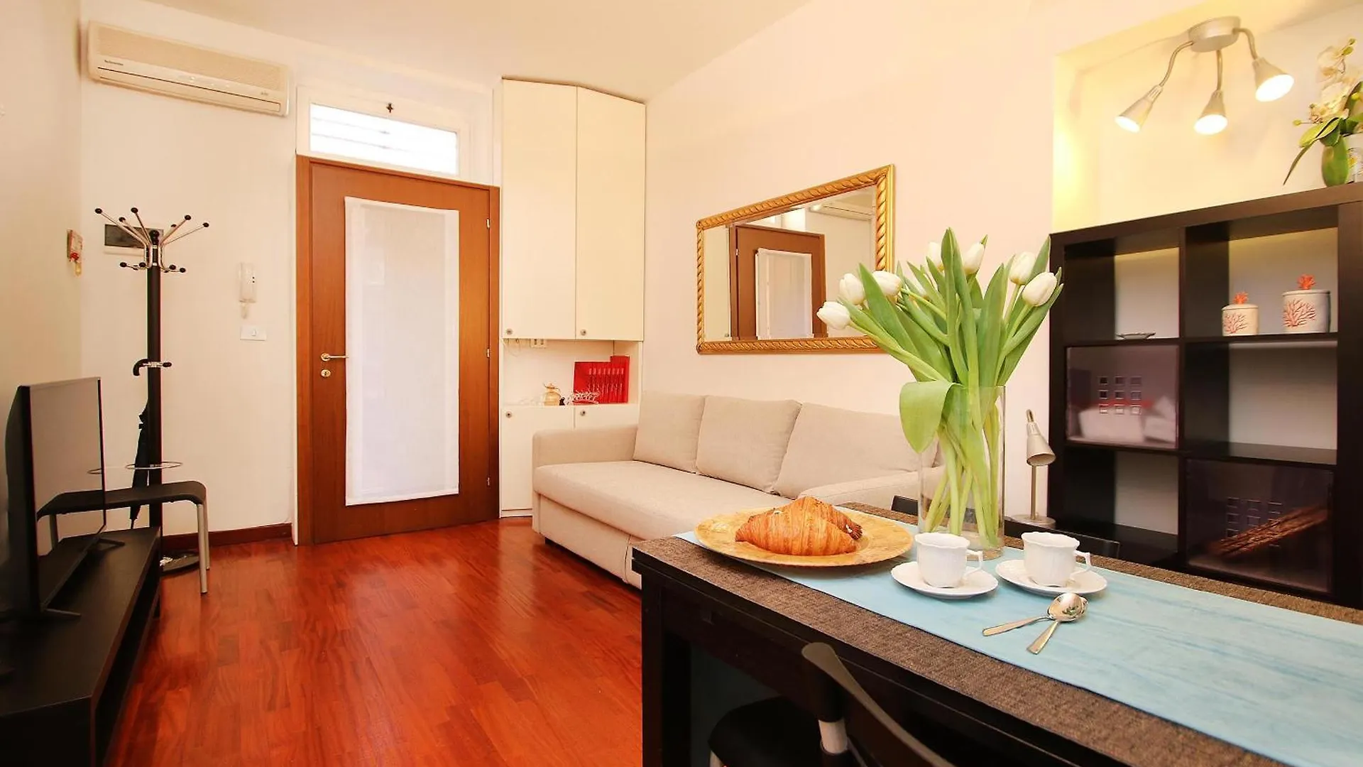 Apartment Appartamento Brera Moscova Milan